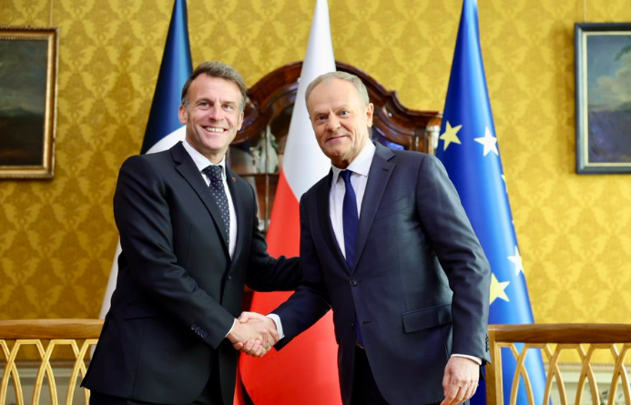 Емманюель Макрон прибув до Польщі та зустрівся з Дональдом Туском